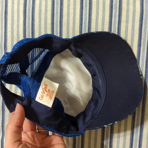 Cat & Jack Shark Hat for little boys - Picture 2 of 2